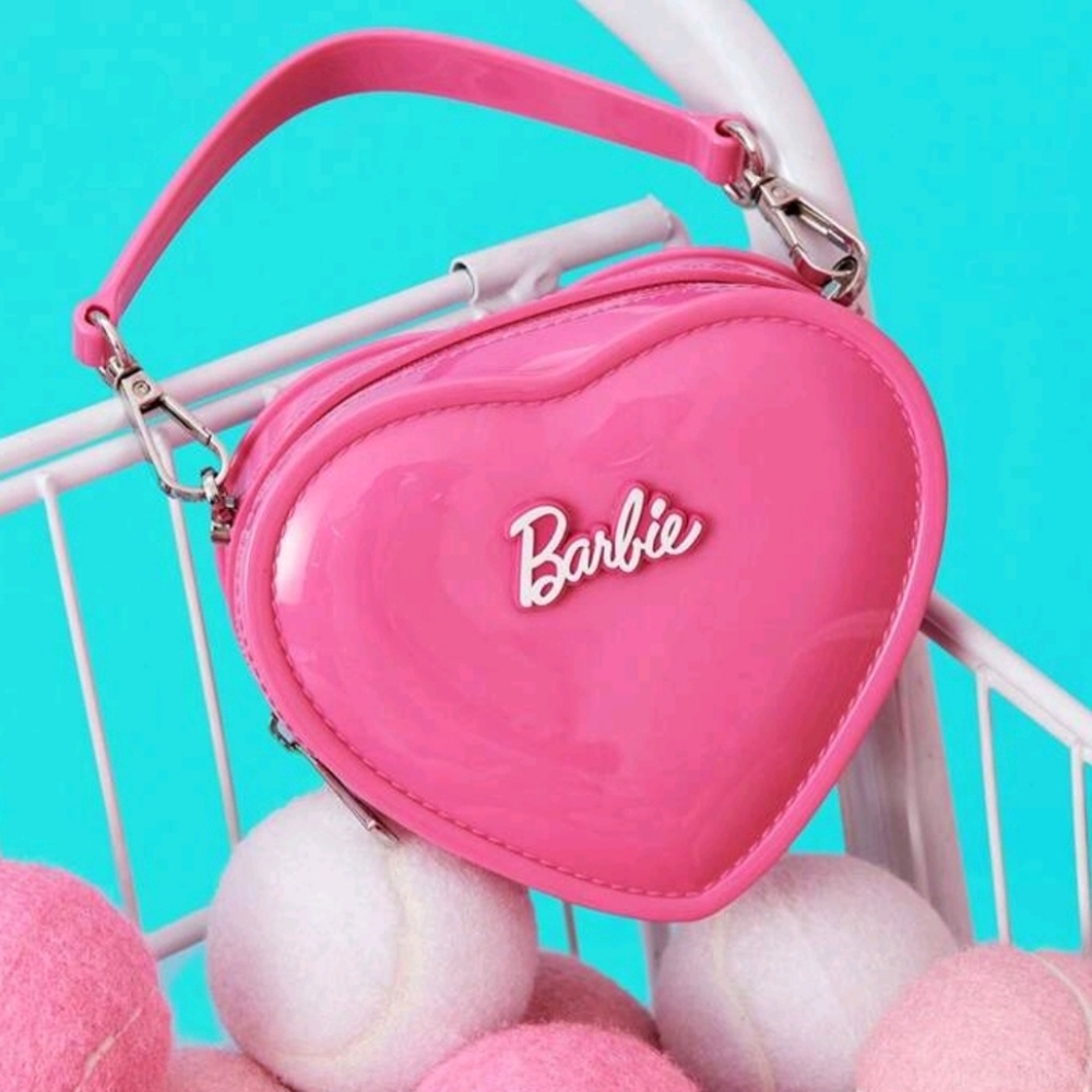 Barbie × Miniso Barbie Series Small Jelly Heart Bag With Detachable Strap - Picture 3 of 15
